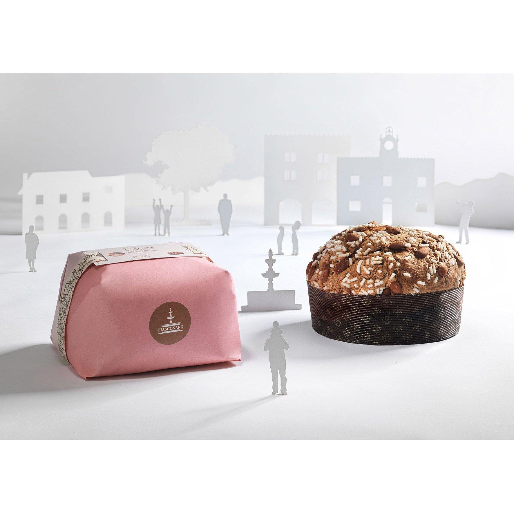 Panettone Fiasconaro con Mandorle siciliane e ricoperto di glassa Fiasconaro 